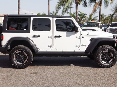 Used 2018 Jeep Wrangler Unlimited Sport AWD/4WD image 11