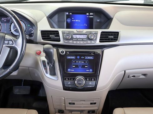 Used 2015 Honda Odyssey EX-L image 17