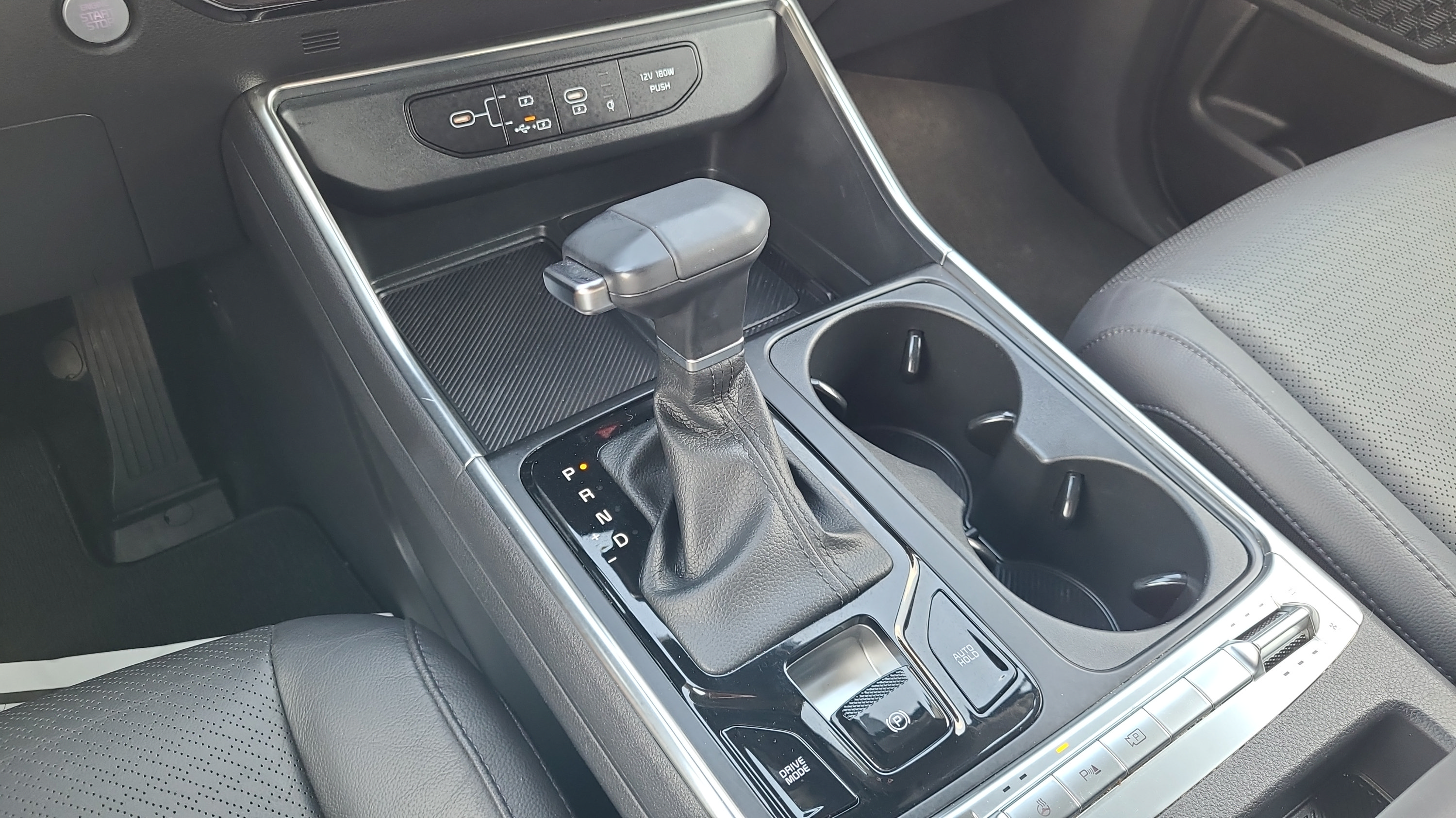 Used 2025 Kia Carnival SX Prestige FWD image 24