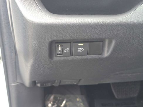 Used 2024 Toyota RAV4 LE AWD/4WD image 24