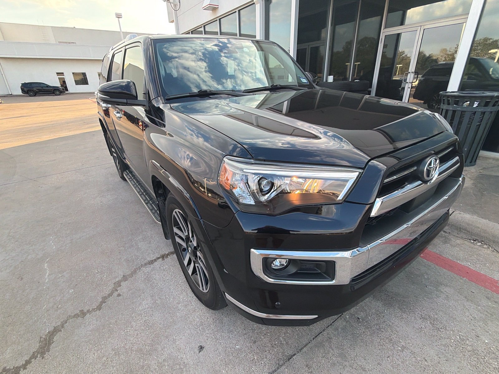 Used 2022 Toyota 4Runner Limited RWD image 3