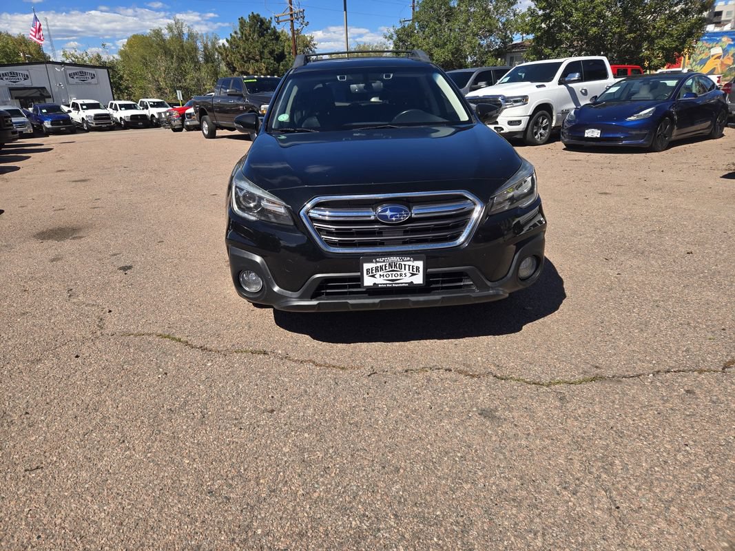 Used 2018 Subaru Outback 2.5i Limited AWD/4WD image 3