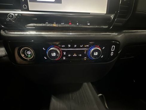 Used 2024 GMC Sierra 1500 Elevation AWD/4WD image 21