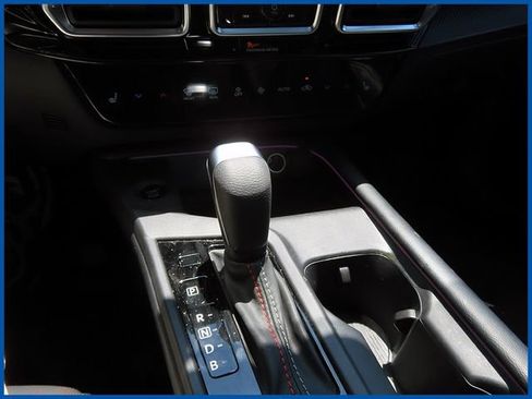 Used 2026 Nissan Sentra SR w/ SR Premium Package FWD image 18