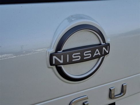 Certified 2023 Nissan Rogue SL w/ SL Premium Package image 32