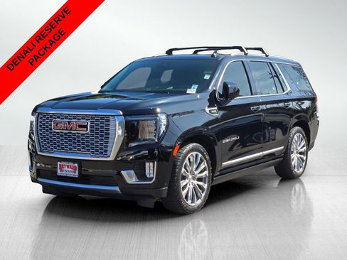 Used 2023 GMC Yukon Denali w/ Denali Reserve Package image 8
