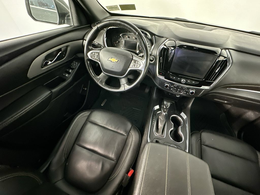 Used 2023 Chevrolet Traverse LT AWD/4WD image 9