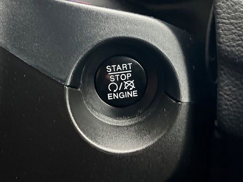 Used 2018 Jeep Compass Latitude image 20