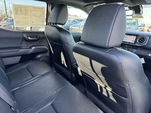Used 2020 Toyota Tacoma TRD Off-Road image 35