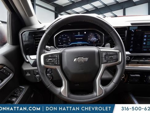 Used 2022 Chevrolet Silverado 1500 RST w/ Convenience Package II AWD/4WD image 6