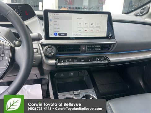 Used 2025 Toyota Prius Limited FWD image 17