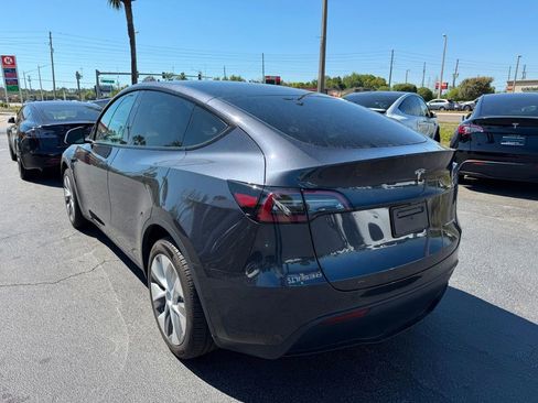 Used 2024 Tesla Model Y Long Range image 4