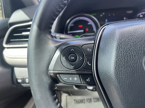 Used 2021 Toyota Camry XSE image 17