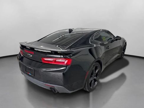 Used 2018 Chevrolet Camaro SS RWD image 10