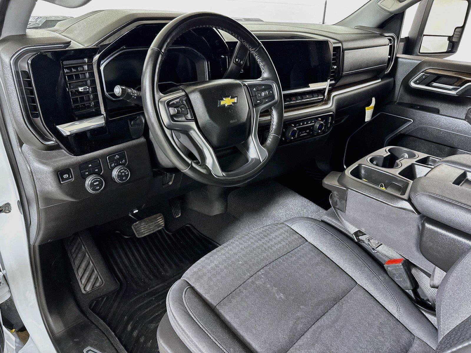 Certified 2025 Chevrolet Silverado 2500 LT w/ Convenience Package AWD/4WD image 7