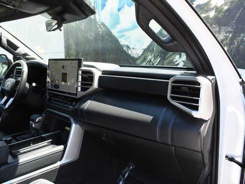 Used 2023 Toyota Tundra Platinum AWD/4WD image 25