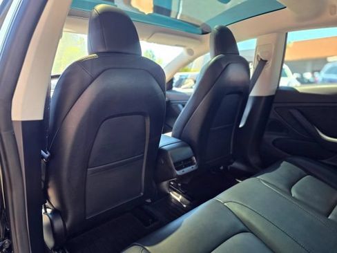 Used 2018 Tesla Model 3 Mid Range RWD image 43