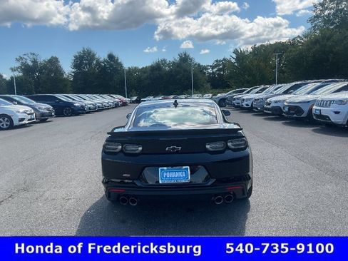 Used 2022 Chevrolet Camaro SS RWD image 5