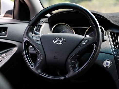 Used 2011 Hyundai Sonata SE w/ Navigation & Sunroof Pkg 4 FWD image 27