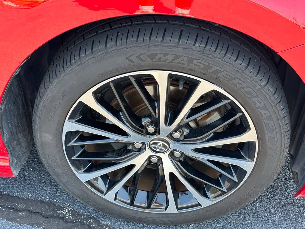 Used 2020 Toyota Camry SE FWD image 35