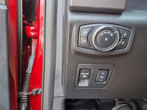 Certified 2017 Ford F150 XLT w/ Equipment Group 302A Luxury image 21