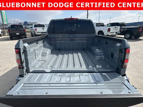 Used 2025 Nissan Frontier Pro-X image 23