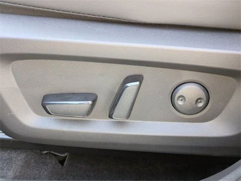 New 2025 Mitsubishi Outlander SE image 22