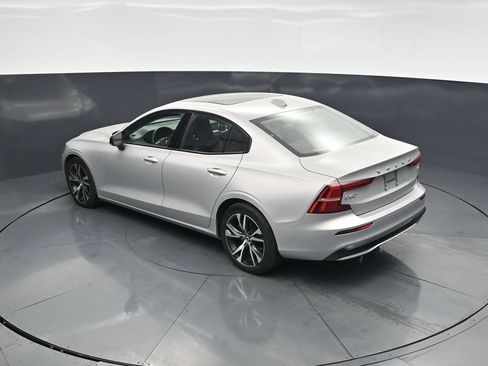 Used 2024 Volvo S60 B5 Core FWD image 40