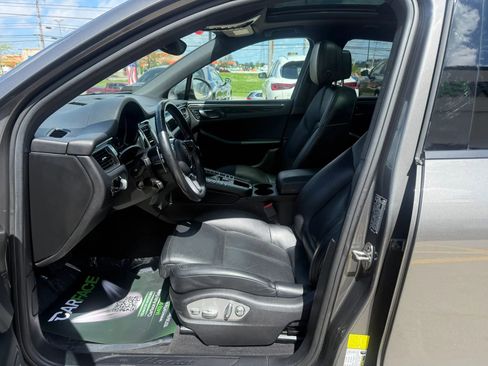 Used 2018 Porsche Macan Sport Edition image 21