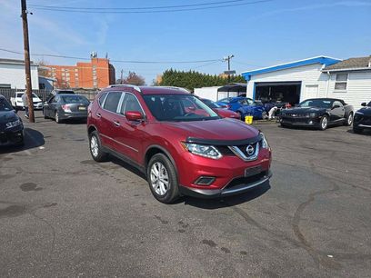 Used 2016 Nissan Rogue SV w/ SV Premium Package