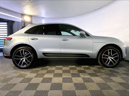Used 2023 Porsche Macan image 8