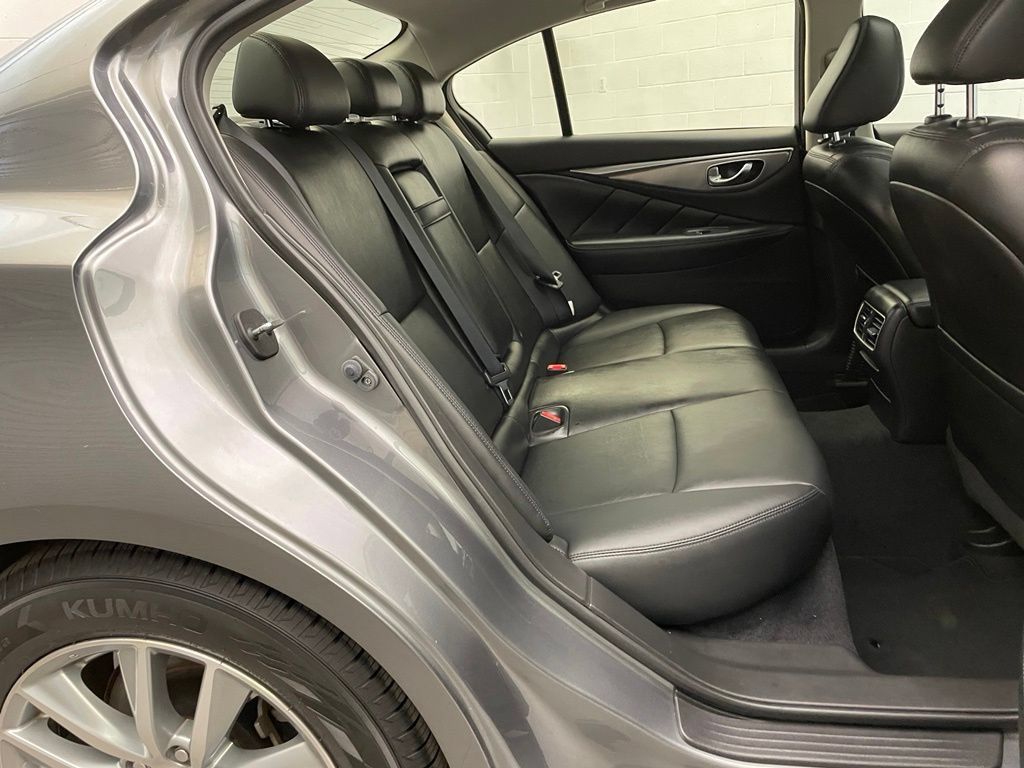 Used 2016 INFINITI Q50 Premium RWD image 30