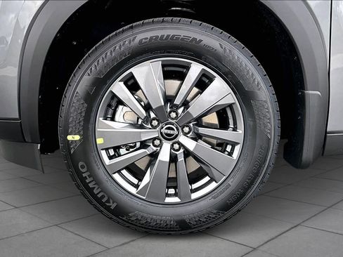 New 2026 Nissan Pathfinder SV image 11