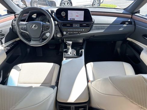 Certified 2025 Lexus ES 350 w/ Premium Package FWD image 29