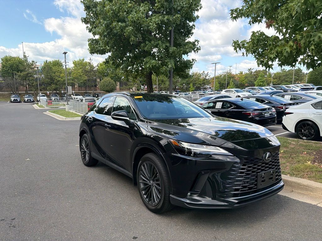Certified 2024 Lexus RX 350 Premium w/ Kick Sensor & Tow Package AWD/4WD image 4