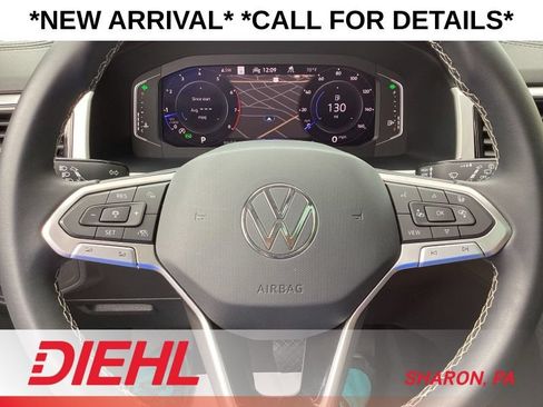 Used 2023 Volkswagen Atlas SEL AWD/4WD image 37