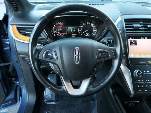 Used 2018 Lincoln MKC Select w/ Select Plus Package image 19