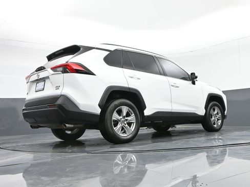 Used 2022 Toyota RAV4 XLE w/ Convenience Package image 54