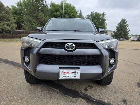 Used 2016 Toyota 4Runner SR5 AWD/4WD image 10