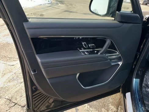 New 2026 Land Rover Range Rover SE image 10