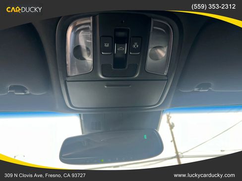 Used 2018 Kia Stinger GT2 image 15