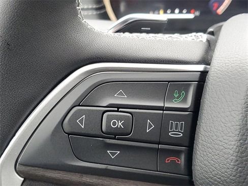 New 2025 Jeep Grand Cherokee Limited w/ Trailer Tow Package image 22