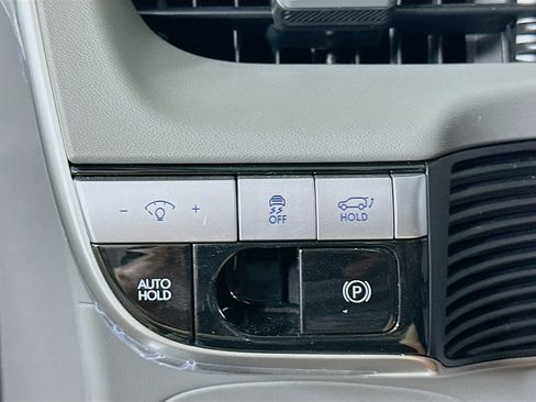 Used 2024 Hyundai Ioniq 5 SEL RWD image 17