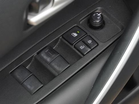 Used 2024 Toyota Corolla SE w/ SE Premium Package image 18