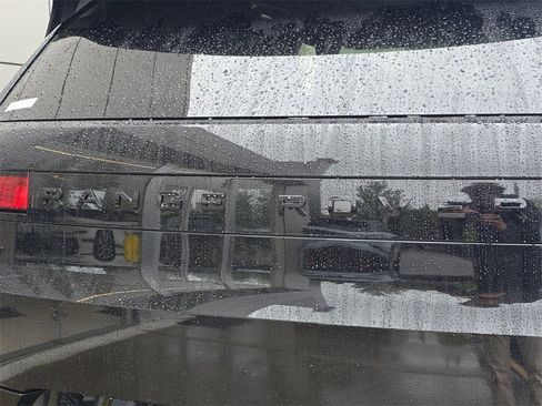 New 2025 Land Rover Range Rover Sport Dynamic SE image 10