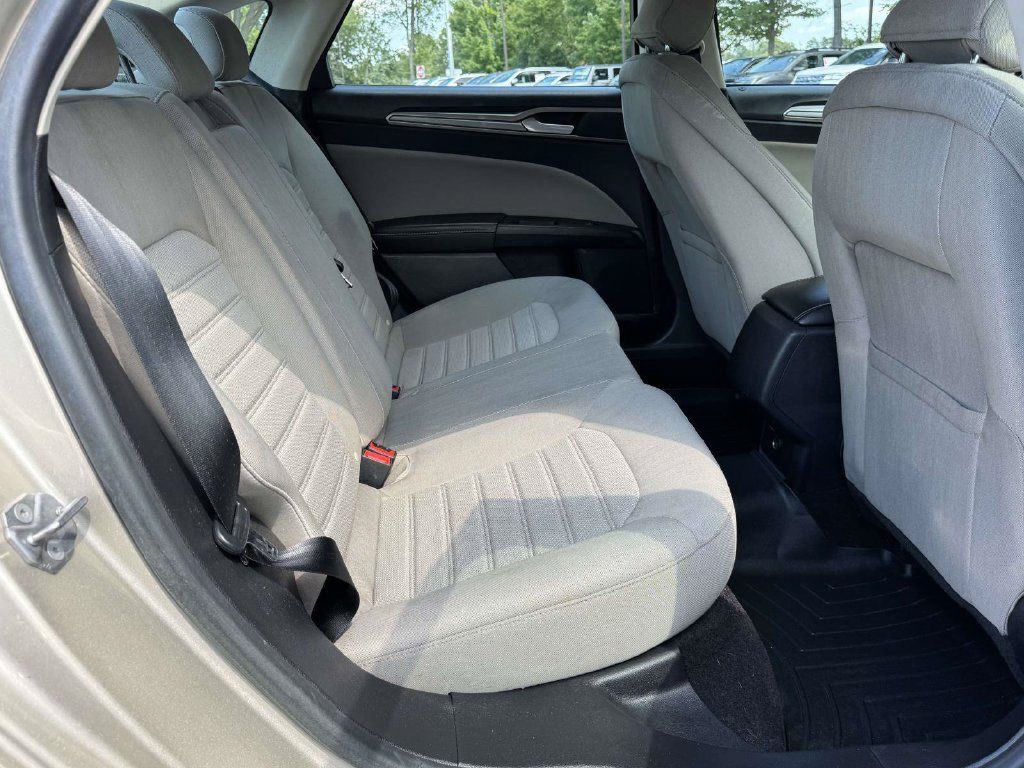 Used 2019 Ford Fusion S FWD image 16
