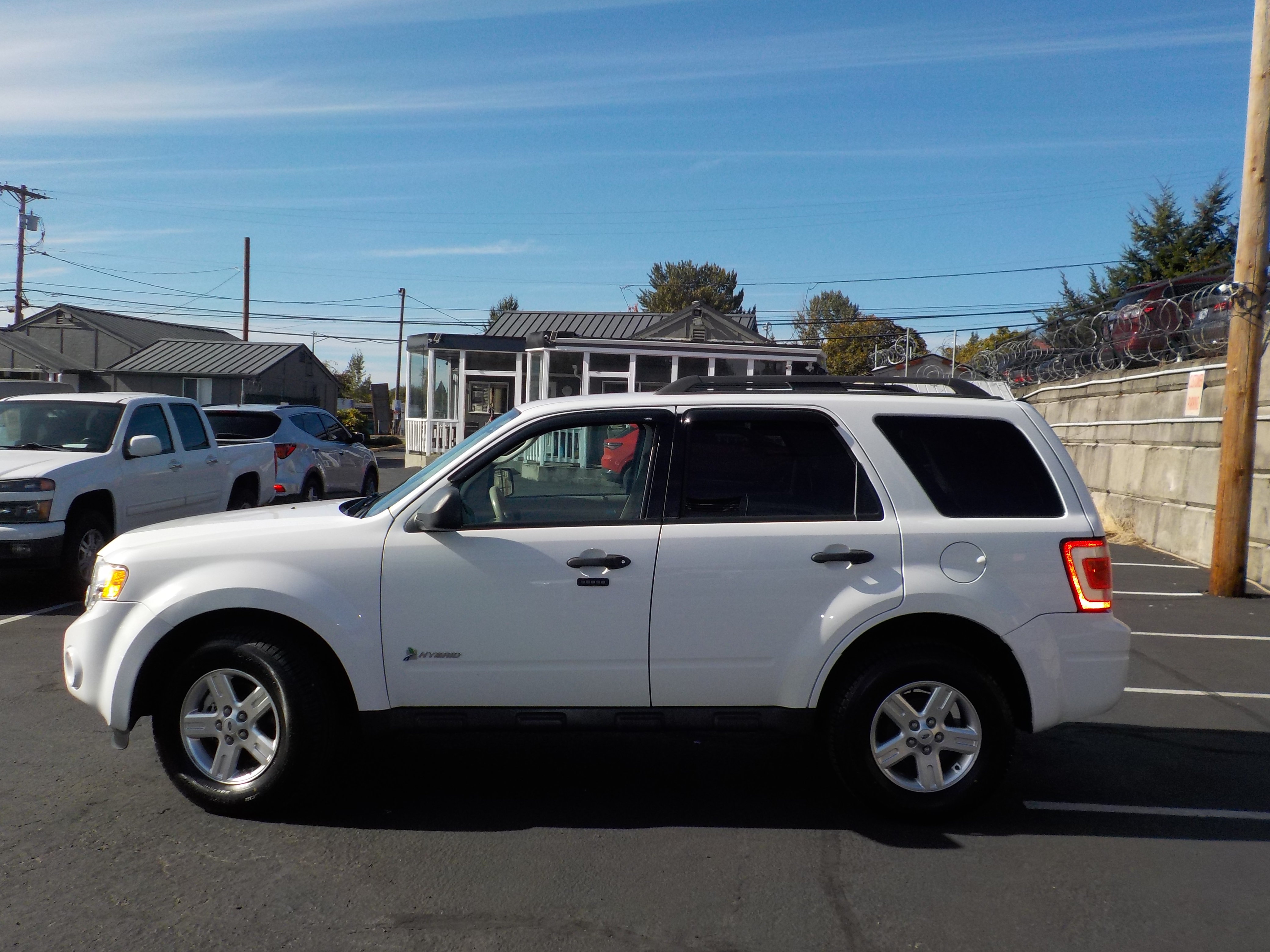 Used 2012 Ford Escape FWD Hybrid image 2