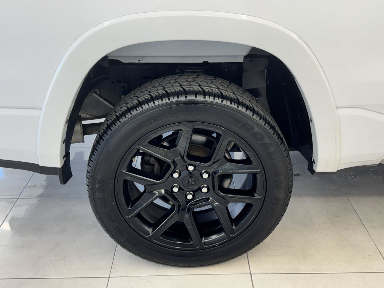 Used 2021 RAM 1500 Laramie AWD/4WD image 38