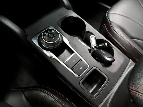 Certified 2025 Ford Escape ST-Line Elite w/ Premium Technology Package AWD/4WD image 35