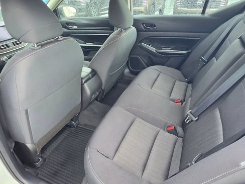 Certified 2025 Nissan Altima 2.5 SV FWD image 10